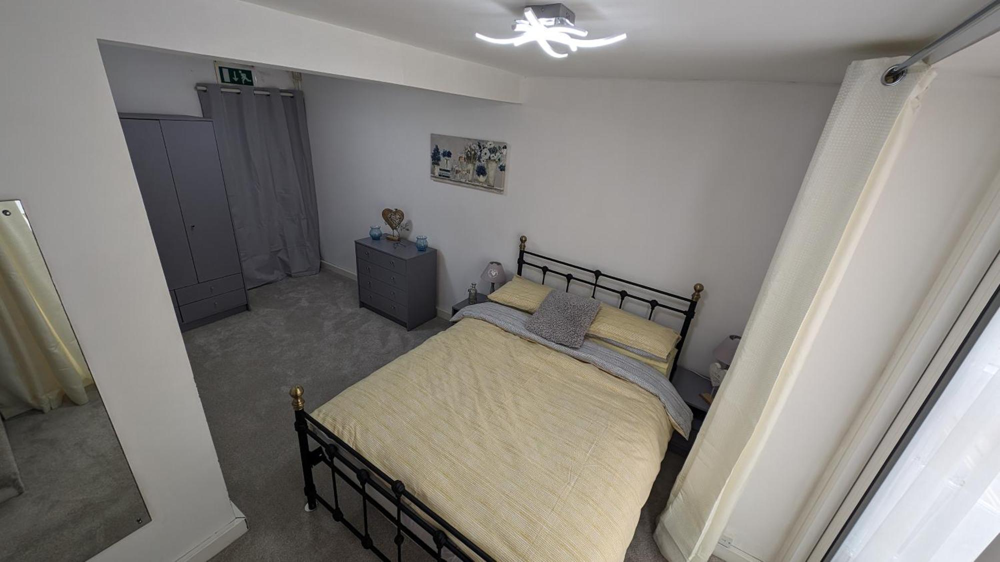 Apartment Spacious First Floor With Gorgeous Sea Views *